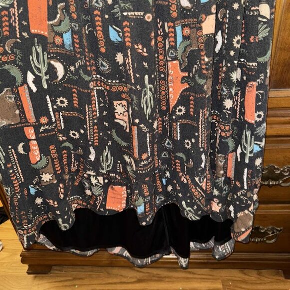 Torrid Maxi Washable Southwest Print Hi Low Skirt Size 1 - Picture 2 of 5